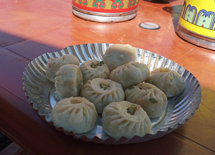 momo 33 nepal ladakh tibet